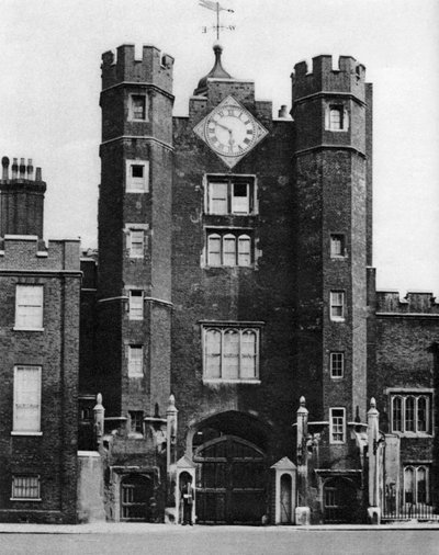 1926-1927年，伦敦圣詹姆斯的皇家狩猎小屋的砖制警卫室。 作者 麦克里什