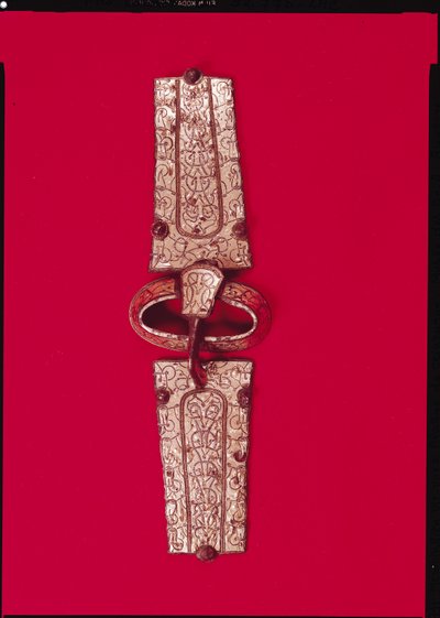 皮带扣，来自Escolives-Sainte-Camille，Yonne（银色）的墓地 作者 Merovingian