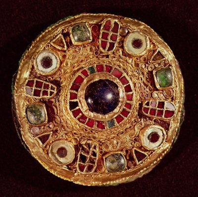 圆形胸针（金色和景泰蓝珐琅） 作者 Merovingian