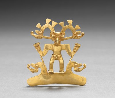 鸟人坠饰c。 700-1550（铸造和锤打金） 作者 中美洲中美洲