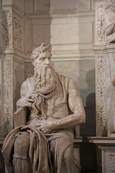 摩西的细节从朱利叶斯二世坟茔，1515大理石 作者 Michelangelo Buonarroti