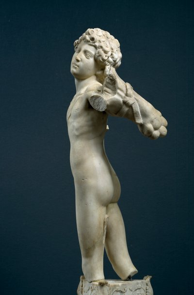 年轻的弓箭手，约1490年（大理石）。 作者 米开朗基罗（Michelangelo Buonarroti）