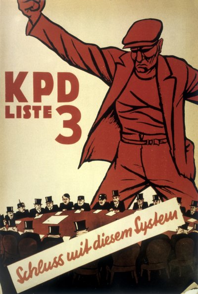 德国共产党（KPD）在激烈的政治竞争中制作的海报 "Away with the System" 1932 年 作者 米哈利·比罗