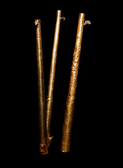 前哥伦比亚艺术，Mochica文化（丑陋的，mochique）：黄金sarbacans。200-500 aJC 私人收藏 作者 莫切莫切