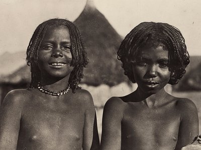 Building an Empire in the Fascist age: Maria girls in Eritrea, 09/05/1936 (b/w photo) 作者 莫迪斯蒂诺·巴尔迪内蒂