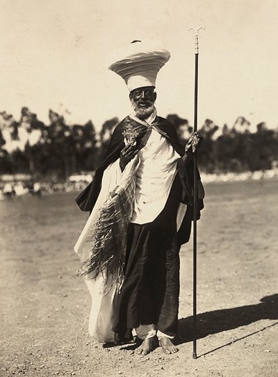 在法西斯时代建立一个帝国：cascì burrù，1936年5月9日（黑白照片）。 作者 莫迪斯蒂诺·巴尔迪内蒂