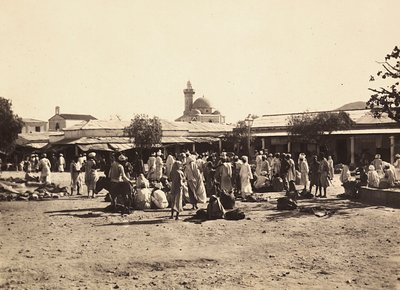 在法西斯时代建立一个帝国：切伦的市场广场，1936年5月9日（黑白照片）。 作者 莫迪斯蒂诺·巴尔迪内蒂