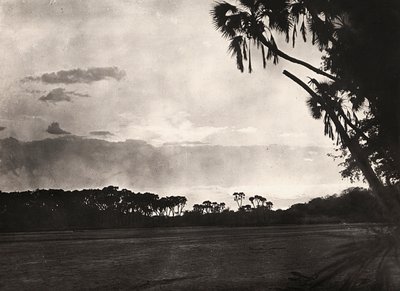 在法西斯时代建立一个帝国：加斯克的日落，1936年5月9日（黑白照片）。 作者 莫迪斯蒂诺·巴尔迪内蒂