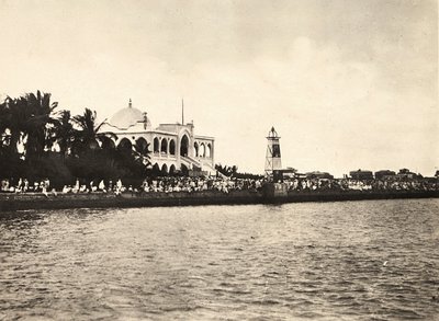 在法西斯时代建立一个帝国：马绍亚市政厅，1936年5月9日（黑白照片）。 作者 莫迪斯蒂诺·巴尔迪内蒂