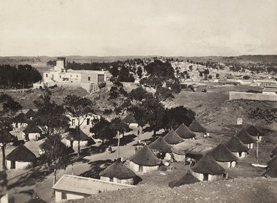 在法西斯时代建立一个帝国：阿斯马拉的土著区，1936年5月9日（黑白照片）。 作者 莫迪斯蒂诺·巴尔迪内蒂