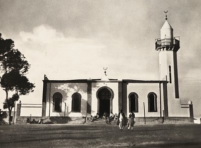 在法西斯时代建立一个帝国：阿斯马拉的清真寺，1936年5月9日（黑白照片）。 作者 莫迪斯蒂诺·巴尔迪内蒂
