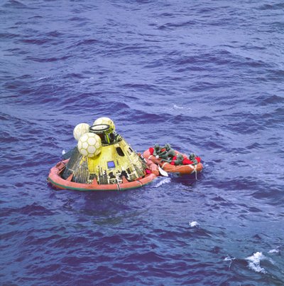 阿波罗11号--美国宇航局，1969年。 作者 NASA图片