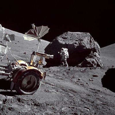 阿波罗17号--美国宇航局，1972年。 作者 NASA图片