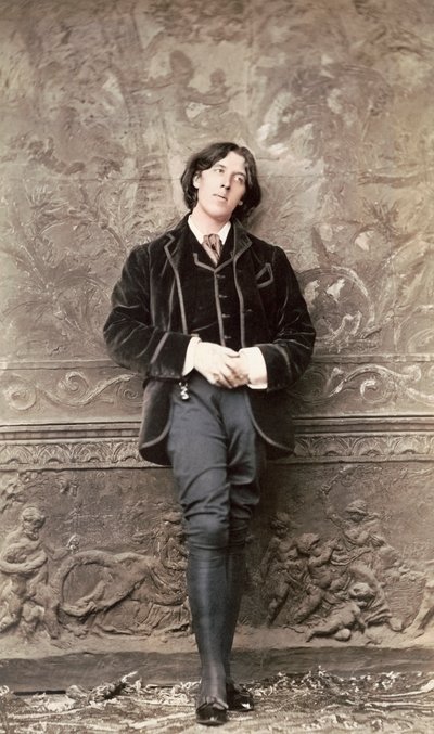 奥斯卡·王尔德，1880 年代初（照片） 作者 拿破仑·萨罗尼（Napoleon Sarony）