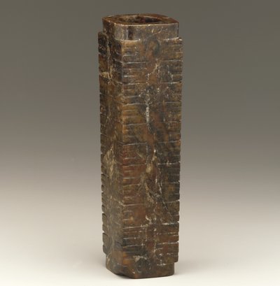 Tall tube (cong) Lake Tai region, Liangzhu culture, 3300-2250 BC  作者 新石器时代中文学校