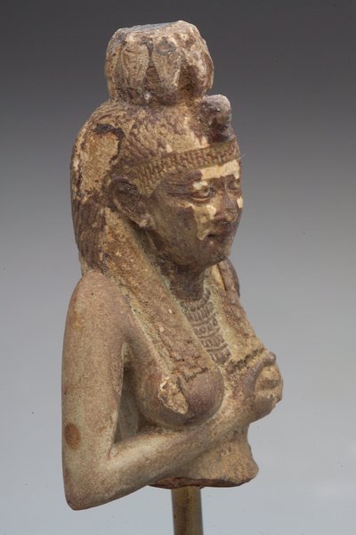 伊希斯，新王国（1550-1085.B.C.）（石头）。 作者 新王国埃及