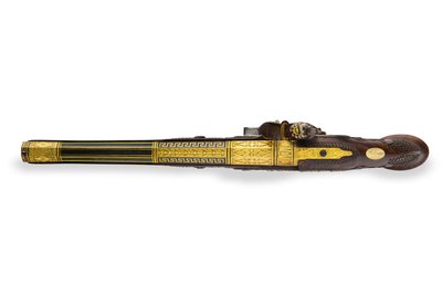 凡尔赛宫一对银制步枪fl发枪之一，1825年 作者 尼古拉斯·诺埃尔·布特（Nicolas Noel Boutet）
