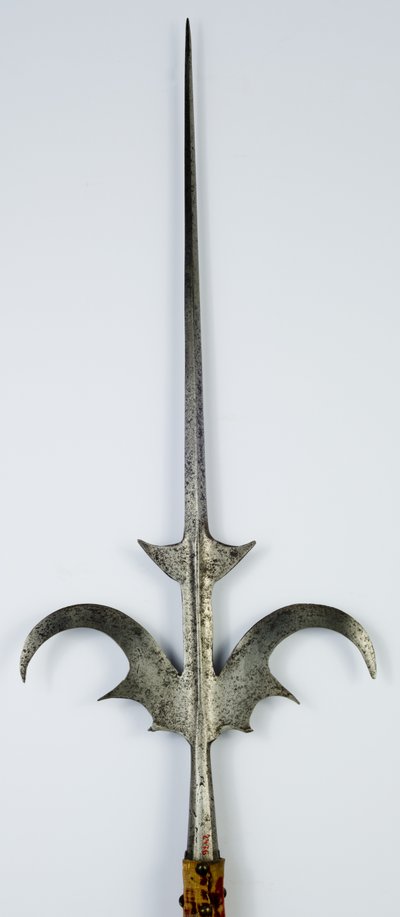 Corsesca，c.1600-20（钢、黄铜和木材，带有现代天鹅绒） 作者 北意大利学校