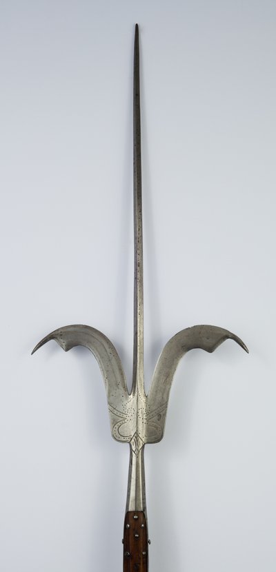 弗留利·斯皮尔（Friuli Spear），约1600-20年（钢铁和木材） 作者 北意大利学校