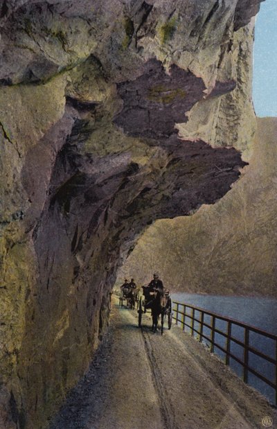挪威：通往哈当厄尔艾兹峡湾的道路（彩色照片） 作者 挪威摄影师