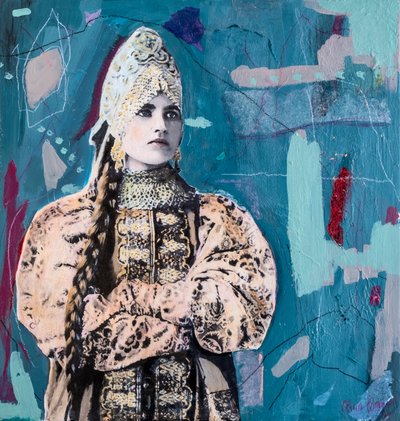 Ragazza russa 900，2024 年（木质混合媒介） 作者 