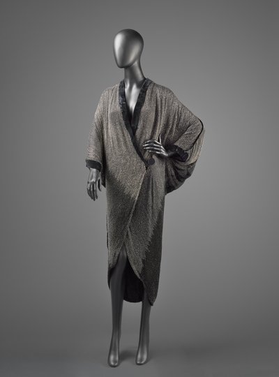 Coat 作者 保罗·波雷特