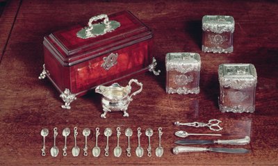 茶具，c.1735（银和木） 作者 保罗·德·拉梅里