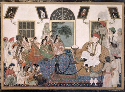 一位身着印度服饰的欧洲人，可能是戴维-奥克特隆尼爵士（1758-1825 年），在德里的家中抽着水烟，看着 nautch，约 1820 年（纸本水墨彩色画） 作者 波斯学校