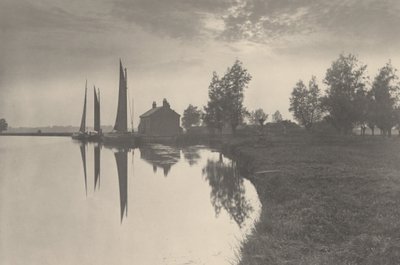 坎特利：Wherries Waiting for the Turn of the Tide，1886 年（照片） 作者 彼得·亨利·爱默生