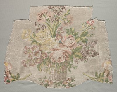 丝绸碎片，名为Le panier fleuri的面板的一部分，1770年。 作者 菲利普·德·拉萨尔