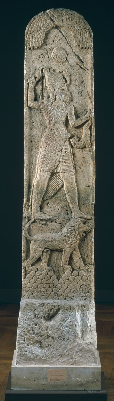 Votive stela描绘了一个站在狮子上的神，来自Amrith，公元前550年（石灰岩） 作者 腓尼基学派
