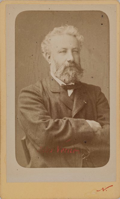 儒勒-凡尔纳的肖像，1828-1905，约1870年。 作者 摄影工作室纳达尔。