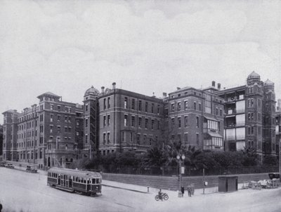 Melbourne Hospital, from the intersection of Swanston and Lonsdale Streets (b/w photo) 作者 澳大利亚摄影师