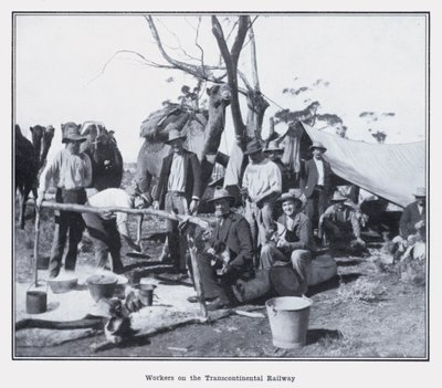 Workers on the Transcontinental Railway (b/w photo) 作者 澳大利亚摄影师