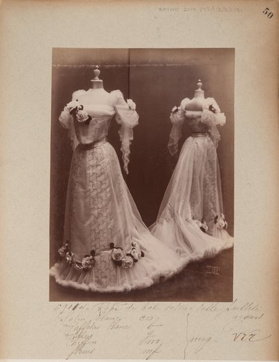 Album Page: House of Worth, Ball Gown 作者 法国摄影师