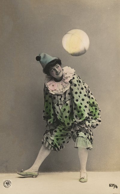 Girl dressed as a clown (colour photo) 作者 德国摄影师