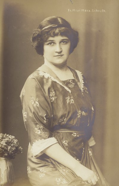 Mizi Marx Schroth, German opera singer (b/w photo) 作者 德国摄影师