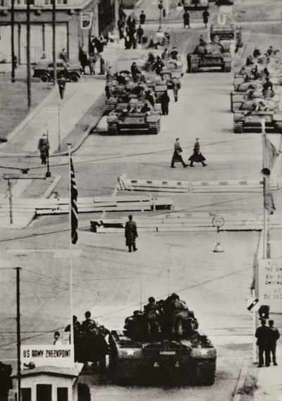 1961年10月，柏林弗里德里希大街（黑白照片）。 作者 德国摄影师
