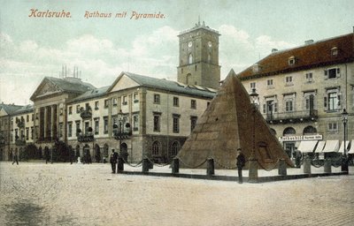 Town Hall and Pyramid, Karlsruhe, Germany (colour photo) 作者 德国摄影师