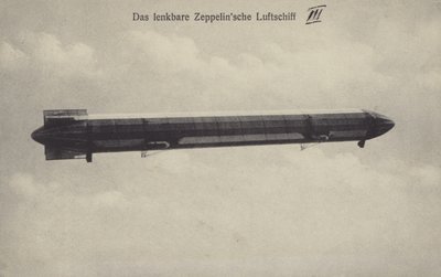 Zeppelin LZ III in flight (b/w photo) 作者 德国摄影师