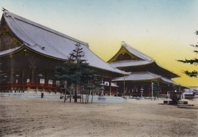 日本，约 1912 年：京都东本愿寺； 它是日本最大、最昂贵的寺庙（照片） 作者 摄影师 日本人