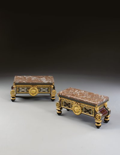 一对修复架，19世纪下半叶（ormolu，锡制，黄铜，shell色，人造石和乌木色Boulle镶嵌） 作者 皮埃尔·埃蒂安（Pierre Toti Levasseur）