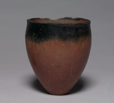 黑顶烧杯，公元前4500-3000年 作者 埃及前王朝时期