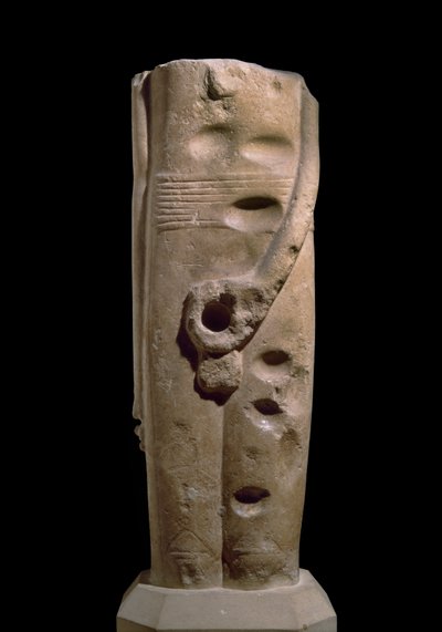 神闵，希拉孔波利斯的雕塑，可能是公元前4000年（砂岩） 作者 Predynastic Period Egyptian