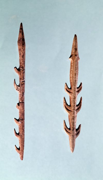 两个鱼叉，旧石器时代晚期，公元前35000-10000（燧石） 作者 史前