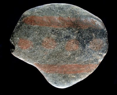 史前史：Azilian 时代的彩绘鹅卵石。 公元前 9000 年。 圣日耳曼昂莱，国家考古博物馆 作者 史前史前