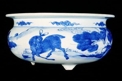 釉里红山水鹿图香炉，康熙年间（1662-1722）（瓷器 作者 清代中文学校