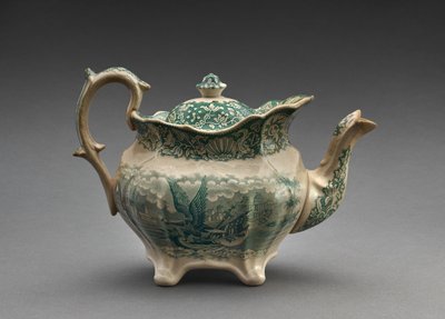 茶壶，约1847-49年（带转移打印的铅釉陶器） 作者 拉尔夫·霍尔