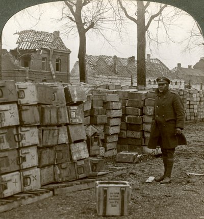 第一次世界大战，1914-1918年，康布雷附近的被遗弃的德国弹药。 作者 现实旅行社