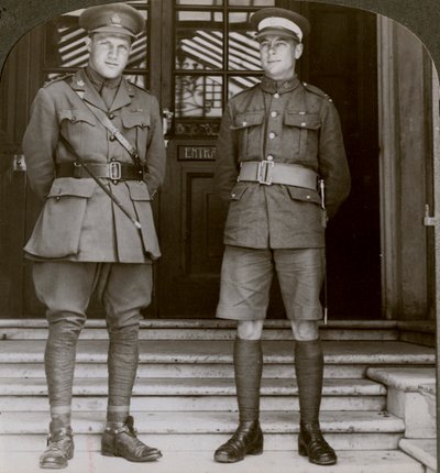 第一次世界大战，1914-1918年，两名加拿大风投公司MacDougall上尉，DSO和Cadet Mullin 作者 现实旅行社